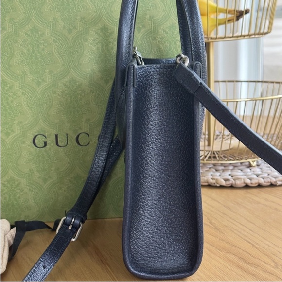 Gucci Bag - Picture 3 of 8